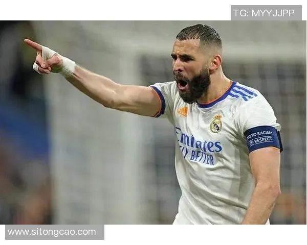 本泽马的传奇之路：从青涩少年到世界足坛巨星的蜕变与辉煌